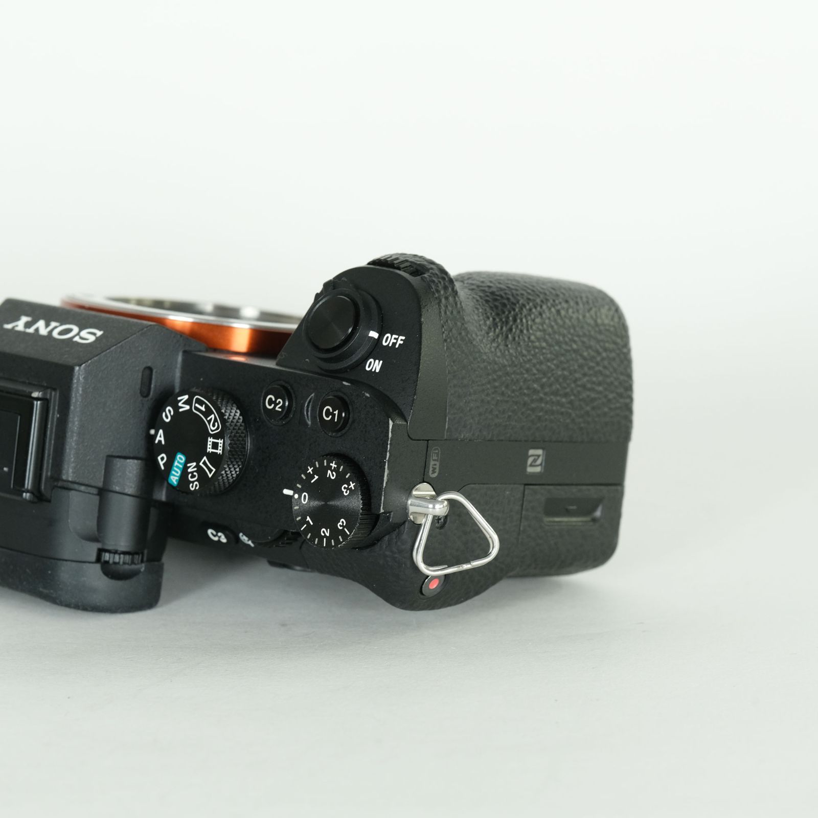 良品 | シャッター数9,720回｜バッテリー2個・ケース付] SONY α7 II