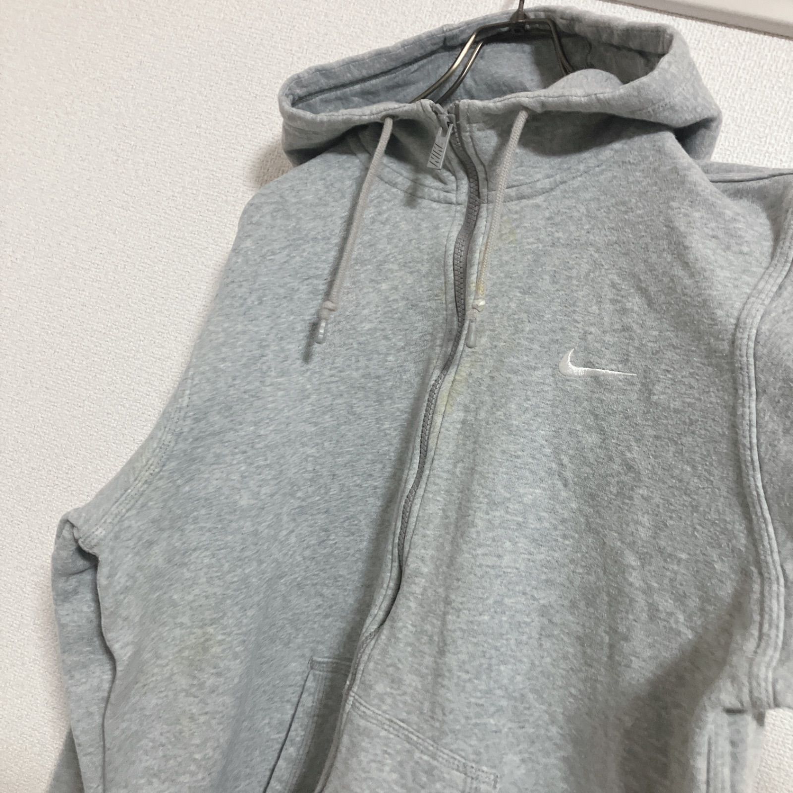 【美品】NIKE フルジップパーカー 刺繍ロゴ グレー L. ロゴ刺繍】00s NIKE ナイキ フルジップパーカー グレー L - メルカリ