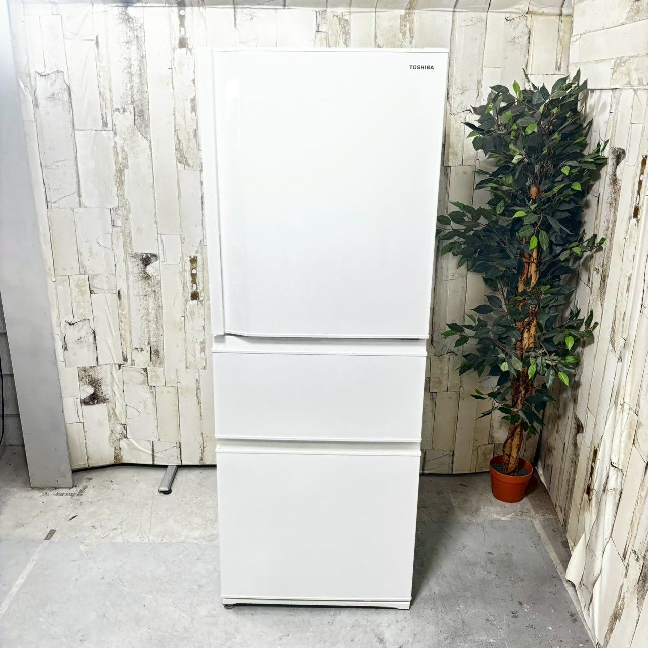 専用【2022年製】TOSHIBA 東芝 GR-T33SC ノンフロン冷凍冷蔵庫 326L 大 