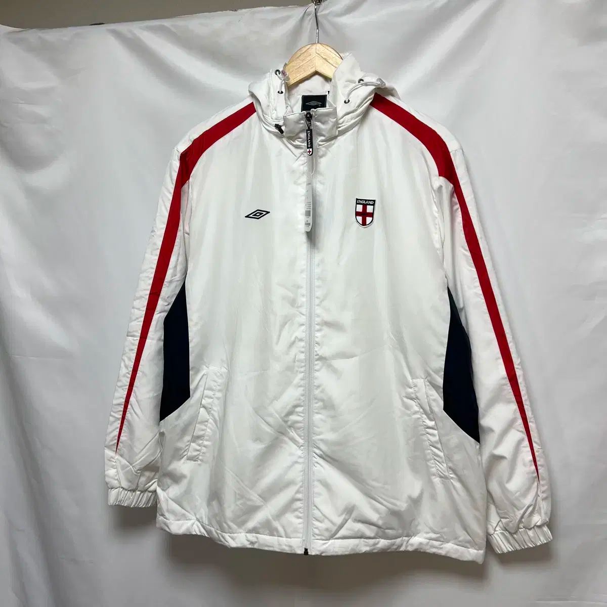 Umbro イングランド代表 ウィンドブレーカー 02日韓W杯 Umbro イングランド代表 ウィンドブレーカー 02日韓W杯