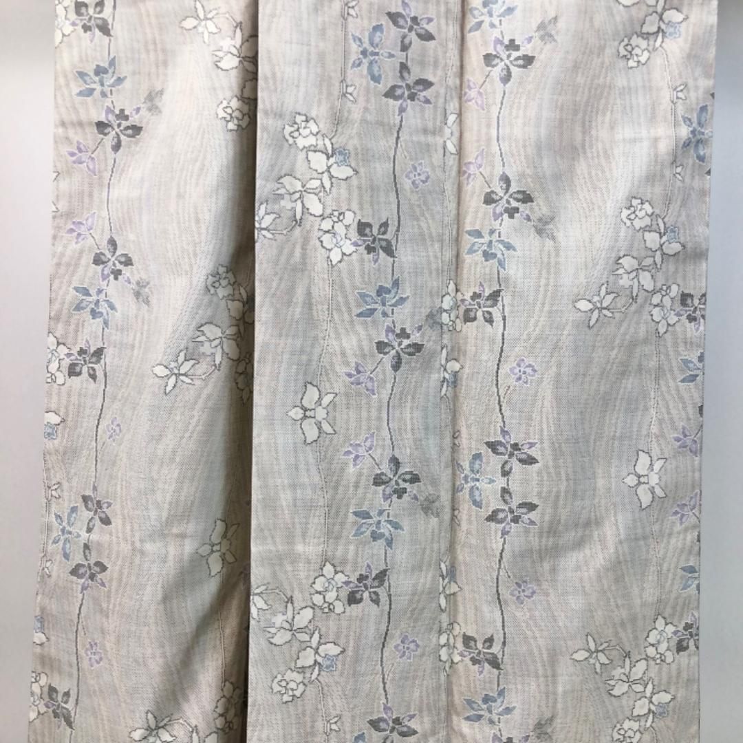 本場大島紬 白大島 カタス7マルキ 縦柄花模様 しつけ糸 K-5546 - メルカリ