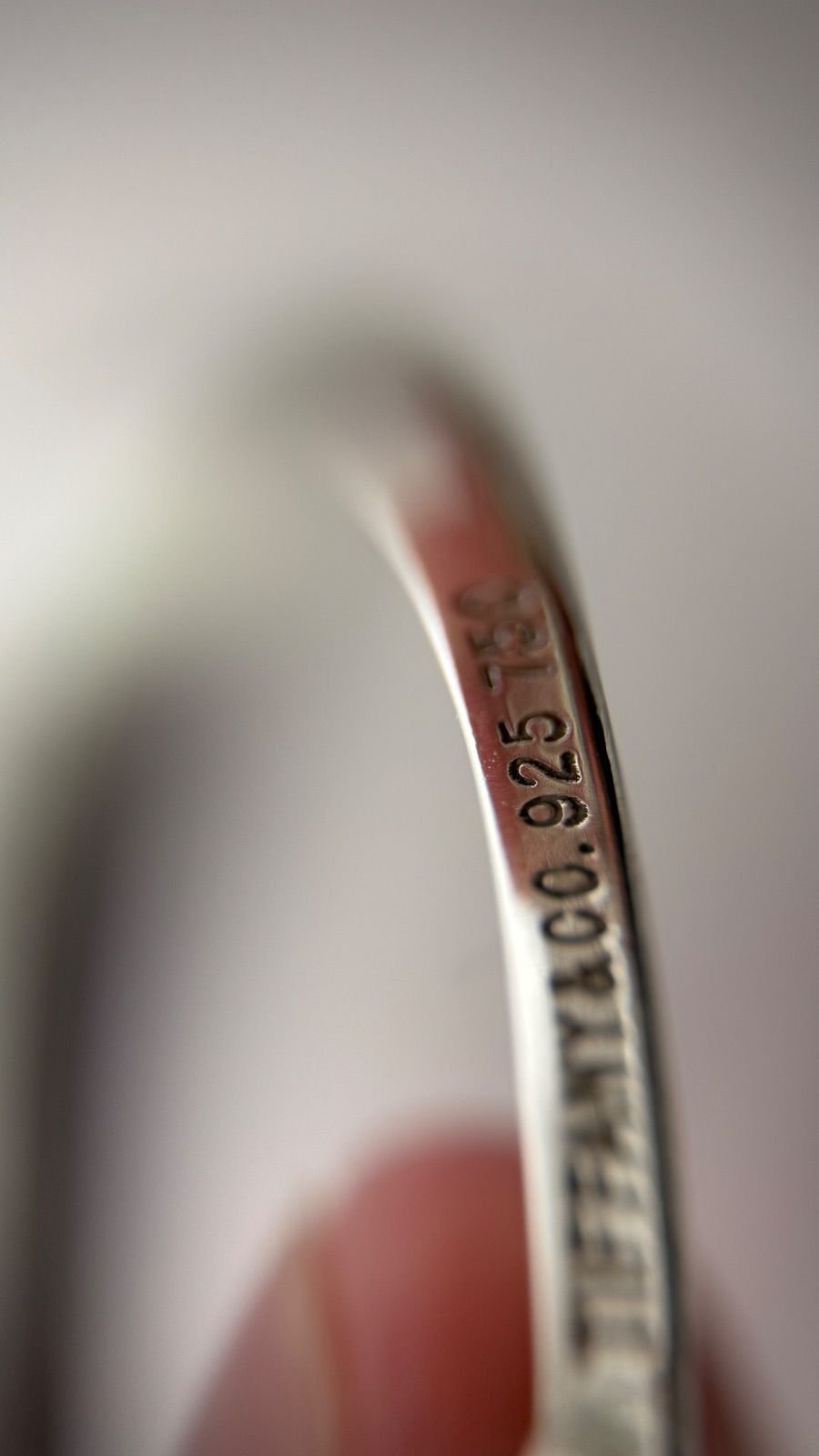 Tiffany.Coティファニー 925/750 ラブノット リング 11号 - メルカリ