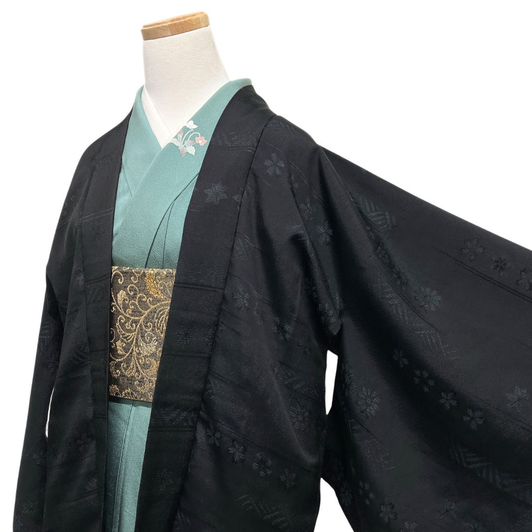 黒羽織 横縞 菊花 桜 楓 縞模様 黒地 着物 113 b d ms