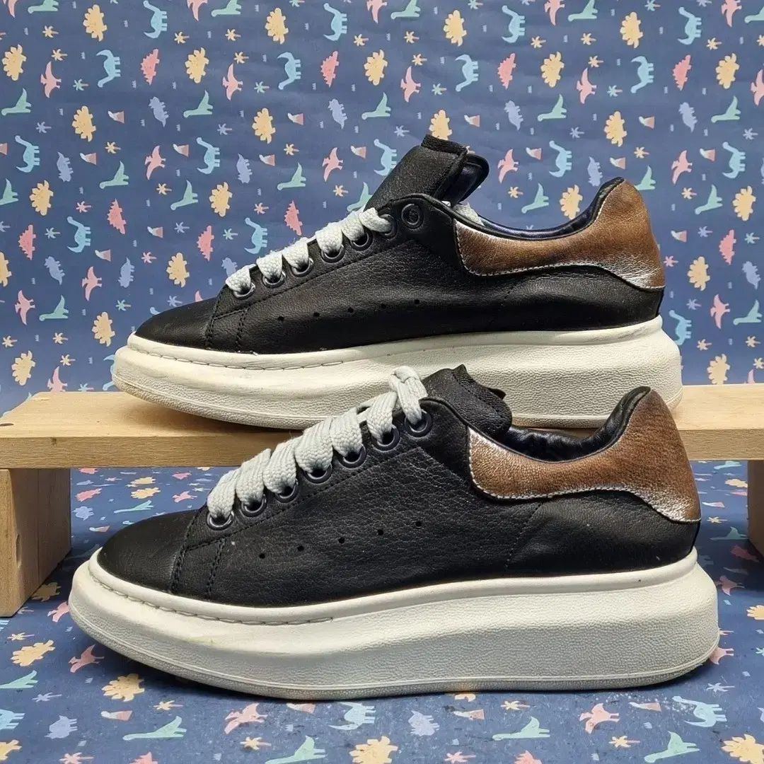 amq レディーススニーカー 230