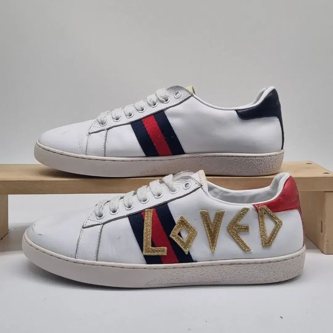 GUCCI（グッチ）の「Gucci - タイガー刺繍 ハイカットスニーカー