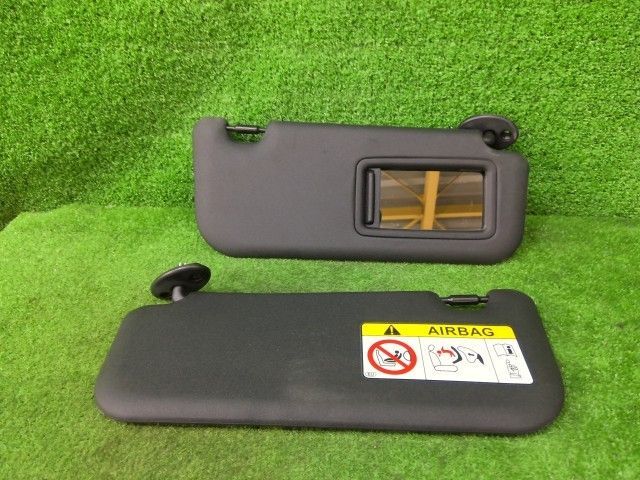 ヤリス 5BA-MXPA10 サンバイザー G M15A-FKS 3T3 74310-52G32-C0