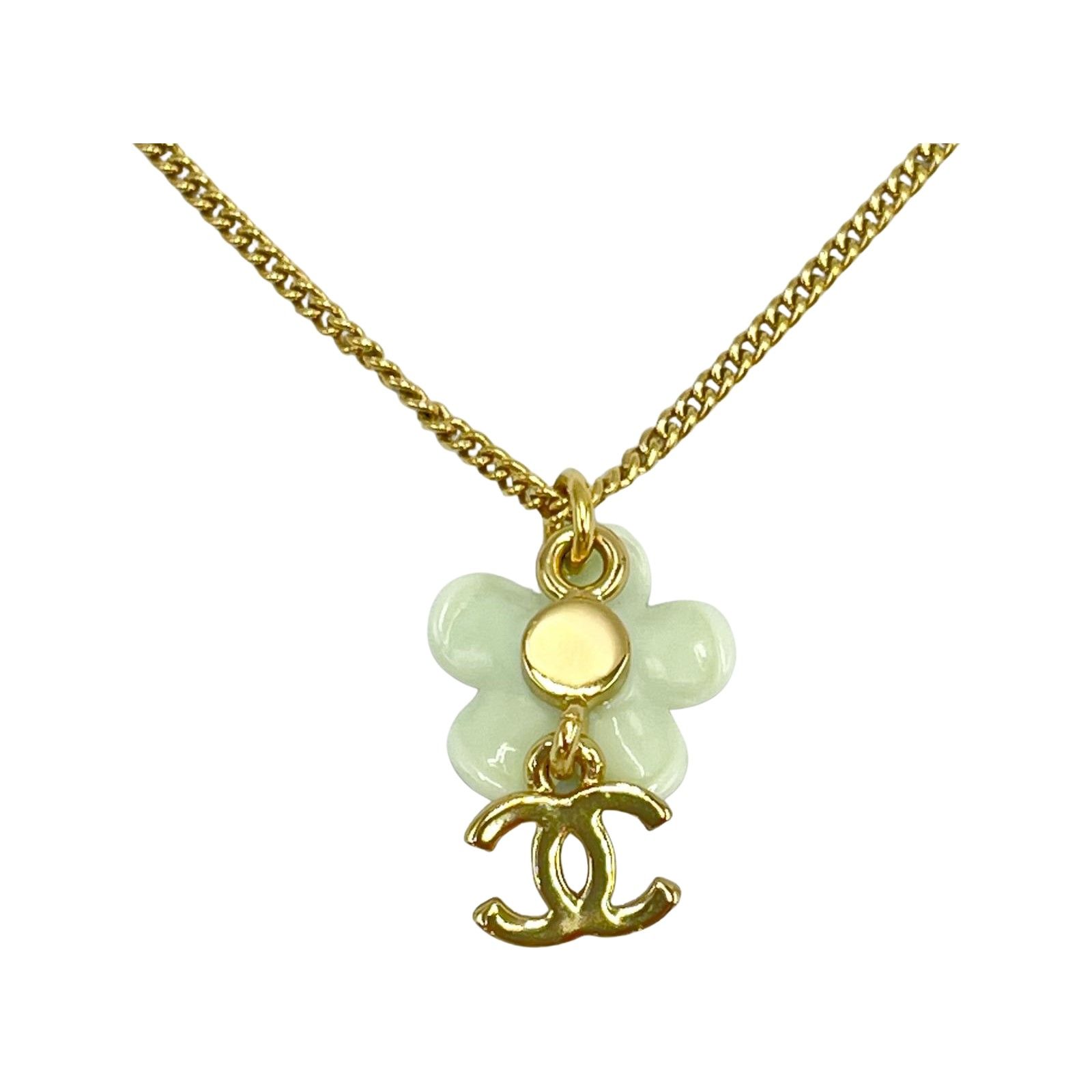 CHANELネックレスココマークカメリアパール CHANEL シャネル ペンダント ネックレス ココマーク カメリア フェイク