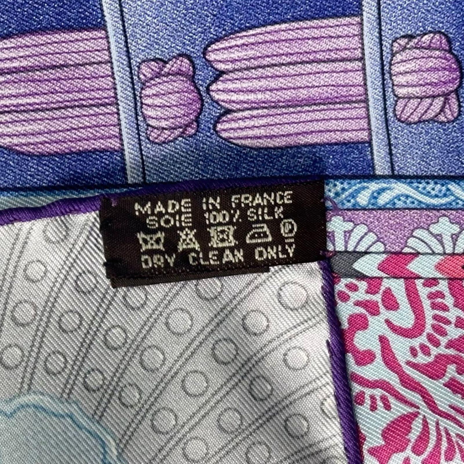 新品同様 HERMES エルメス 希少 カレ90 PARURES DE SAMOURAIS 侍の鎧兜 