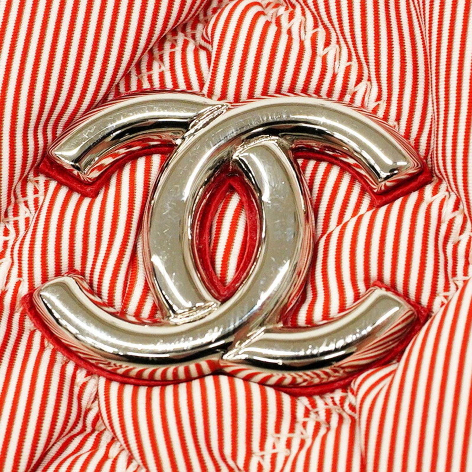 ぽたる 様♡CHANEL バブルキルト　チェーンショルダーバッグ マトラッセ シャネル(Chanel) シャネル ショルダーバッグ マトラッセ チェーン