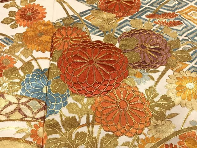 平和屋着物○豪華振袖 駒刺繍 草花文 金彩 正絹 逸品 AABC9329ph 平和屋