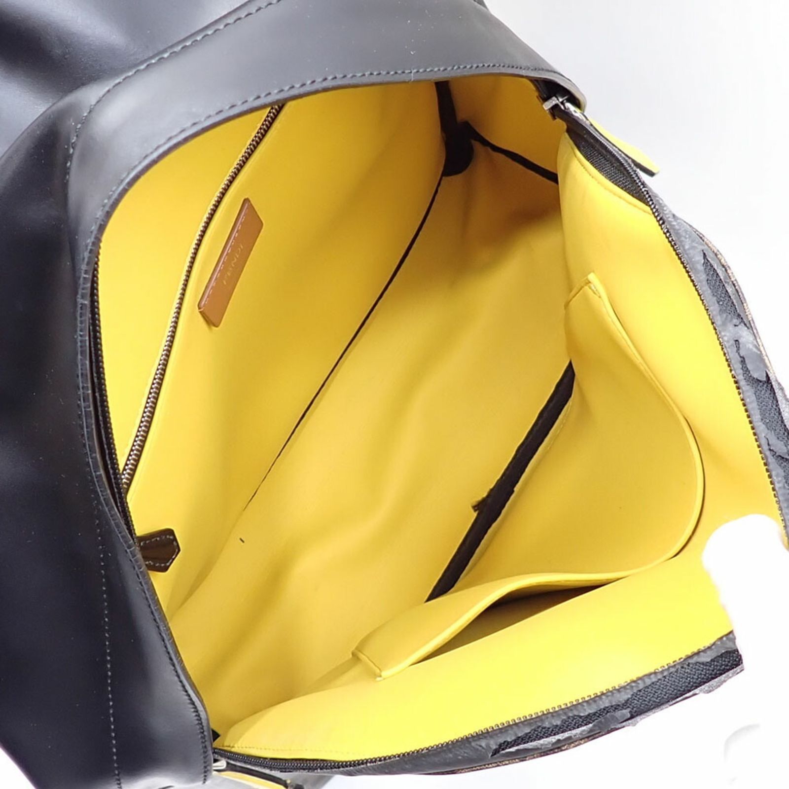 FENDI フェンディ バックパック 7VZ056 ブラック イエロー リュック FENDI フェンディ バックパック 7VZ056 リュック ナイロン メンズ