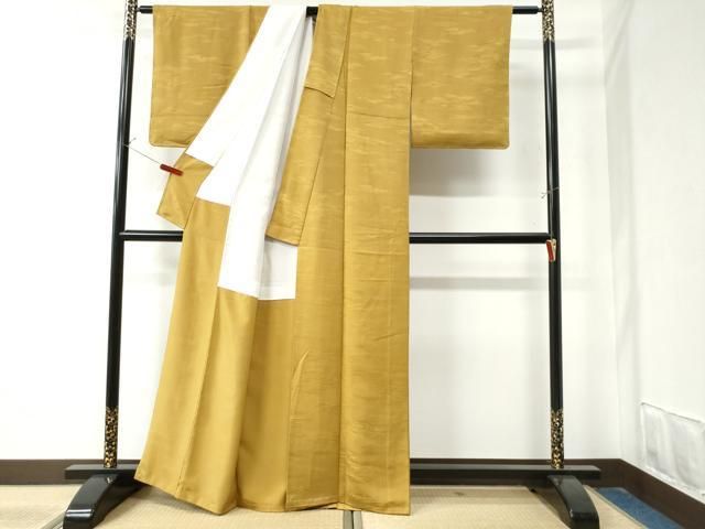 平和屋着物●上質な色無地　霞吉祥地紋　黄唐茶色　正絹　逸品　未使用　CAAZ3144yc 平和屋着物○上質な色無地 霞吉祥地紋 黄唐茶色 正絹 逸品