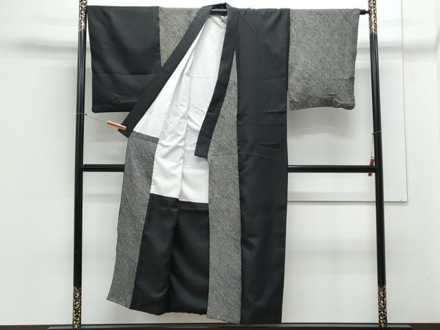 平和屋着物○男性 小紋 絞り 縞 黒地 CAAY9502th - メルカリ