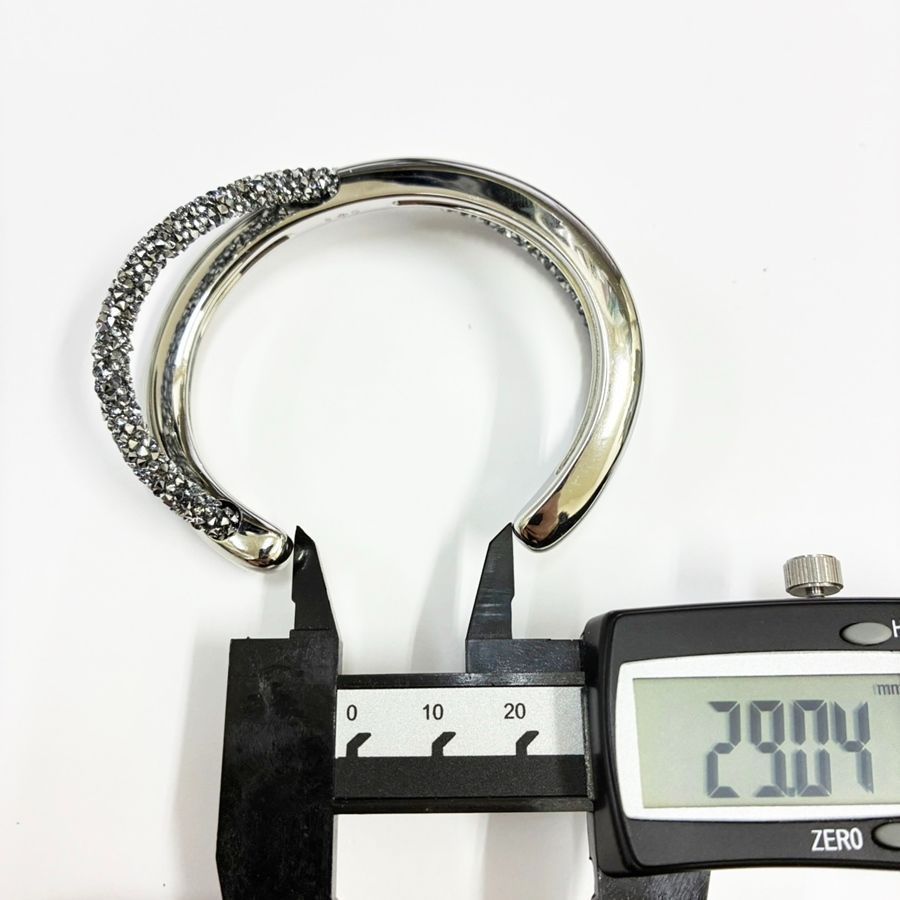 ◇中古状態良好◇SWAROVSKI【スワロフスキー】バングル クリスタル