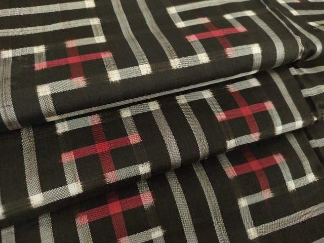 気*ば様 本場大島紬 秋名バラ 龍郷 可愛いピンクの絣 正絹i-3442 気*ば様 本場大島紬 秋名バラ 龍郷 可愛いピンクの絣 正絹i-