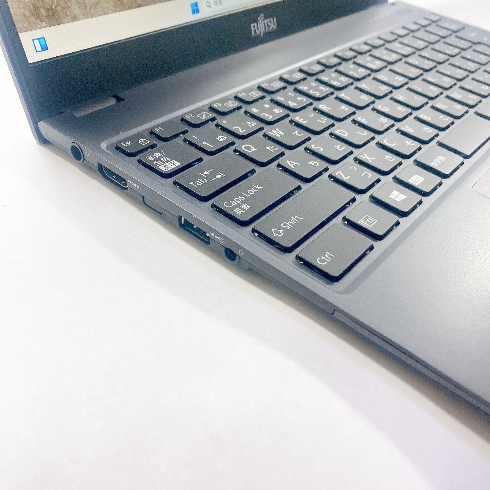 543✨超軽量 /美品 /爆速 SSD新品 /Office付/事務作業に快適✨すぐ