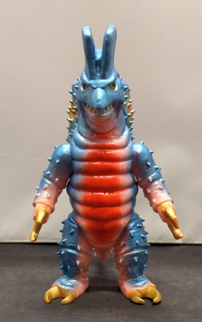 円谷コミュニケーションズ 怪獣郷 キングマイマイ 幼虫 ハイパーホビー