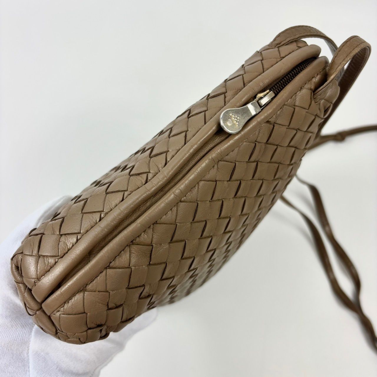 BOTTEGA VENETA ボッテガヴェネタ イントレチャート ショルダーバッグ