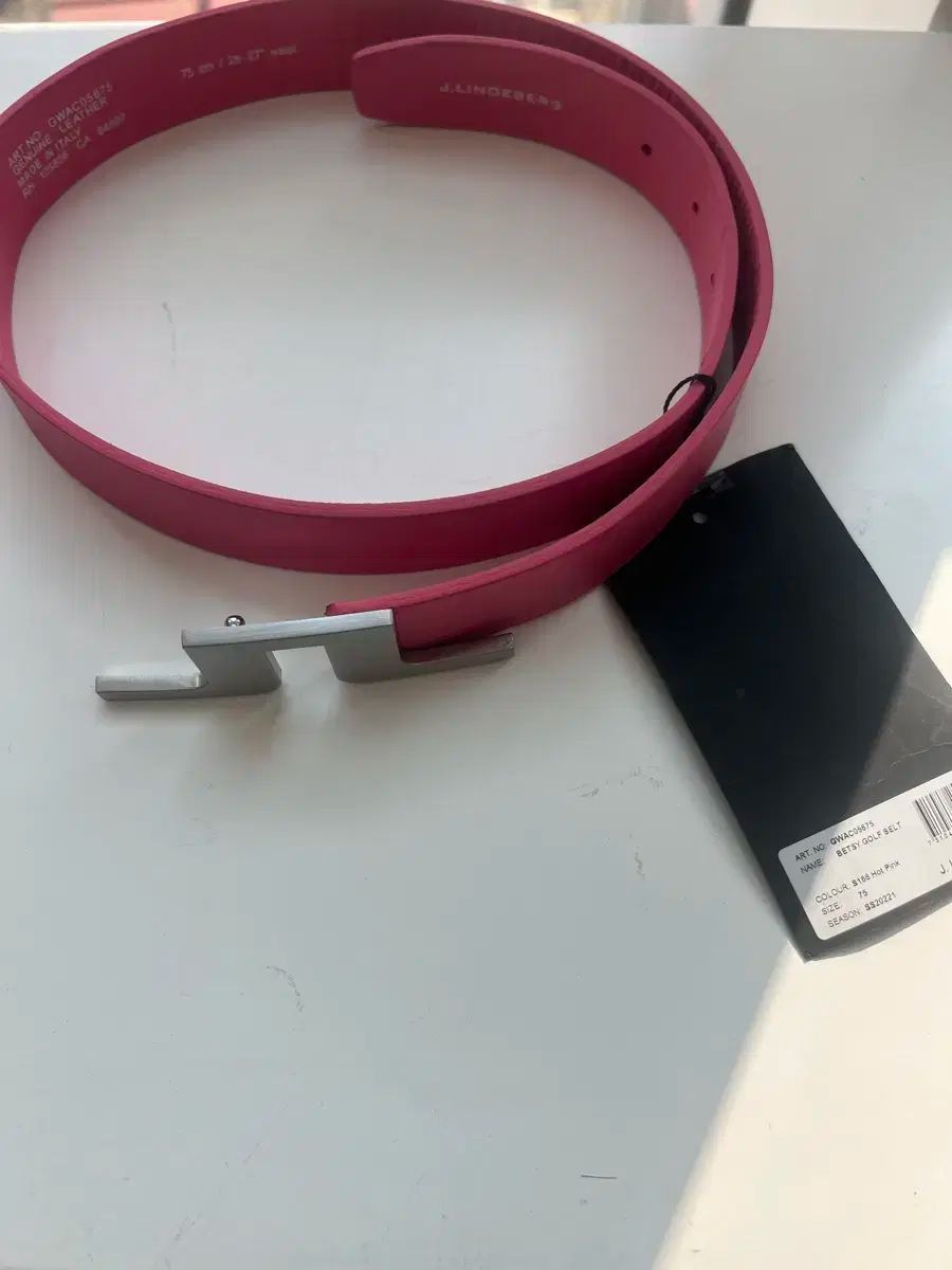 掛け軸 伊藤嘉晃 墨竹 紙本 希少 軸装 茶道具 掛軸 共箱 です。