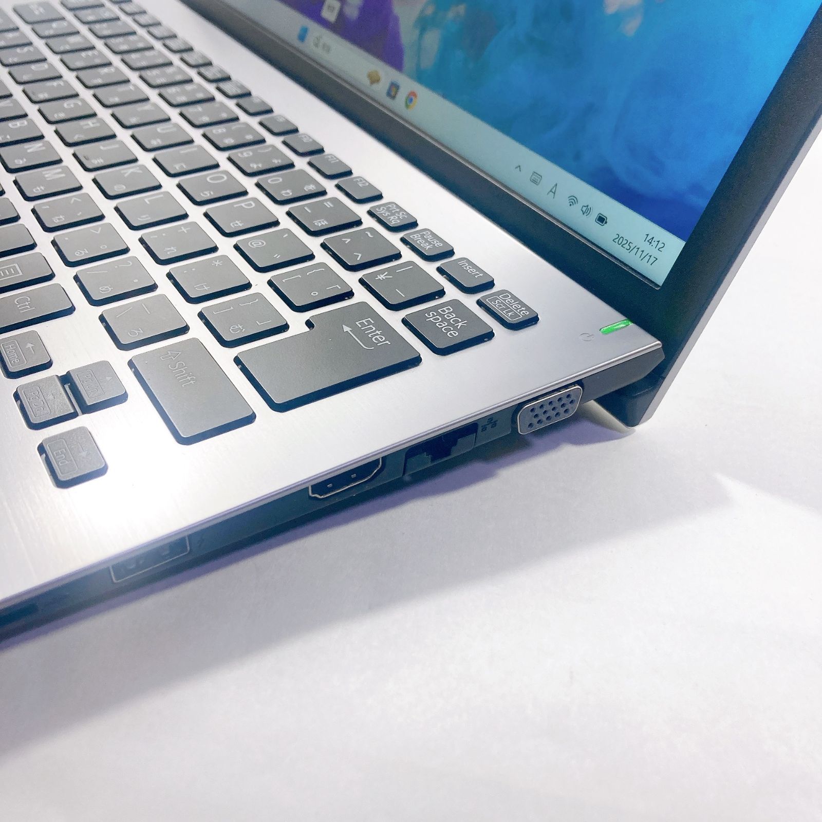 550✨美品 /7世代 快適 / 限定/Core i5/ 爆速SSD✨すぐ使えるノート