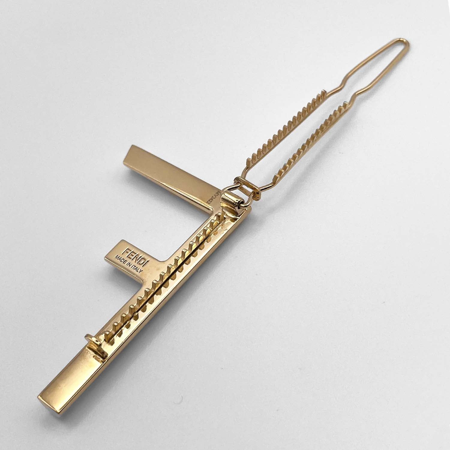 FENDI フェンディ ヘアクリップ 2024 ピン FendiFirst 髪留め ライン