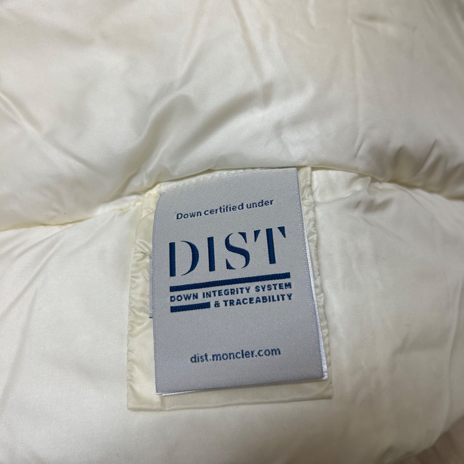MONCLER モンクレール ダウンマフラー ボアアイボリー - メルカリ