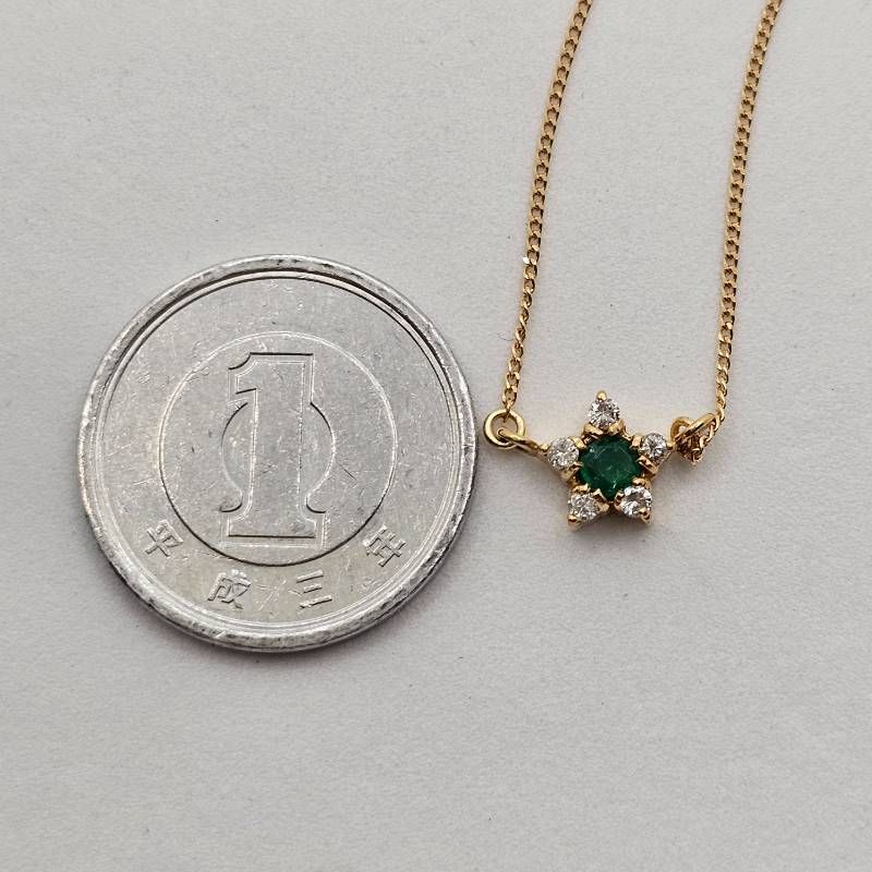 美品】K18 天然エメラルド ダイヤ スターネックレス 0.03ct - メルカリ