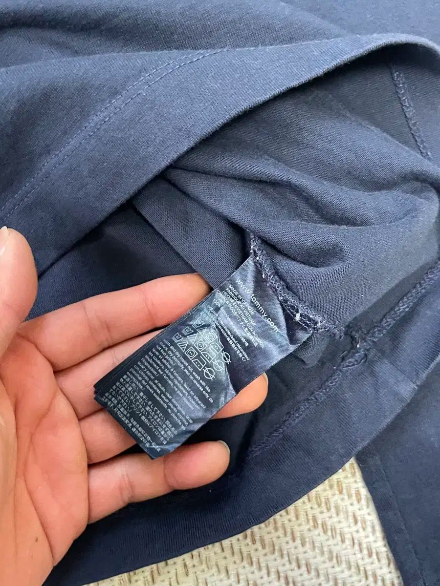 トミーヒルフィガー ロゴ ロングスリーブ J03367