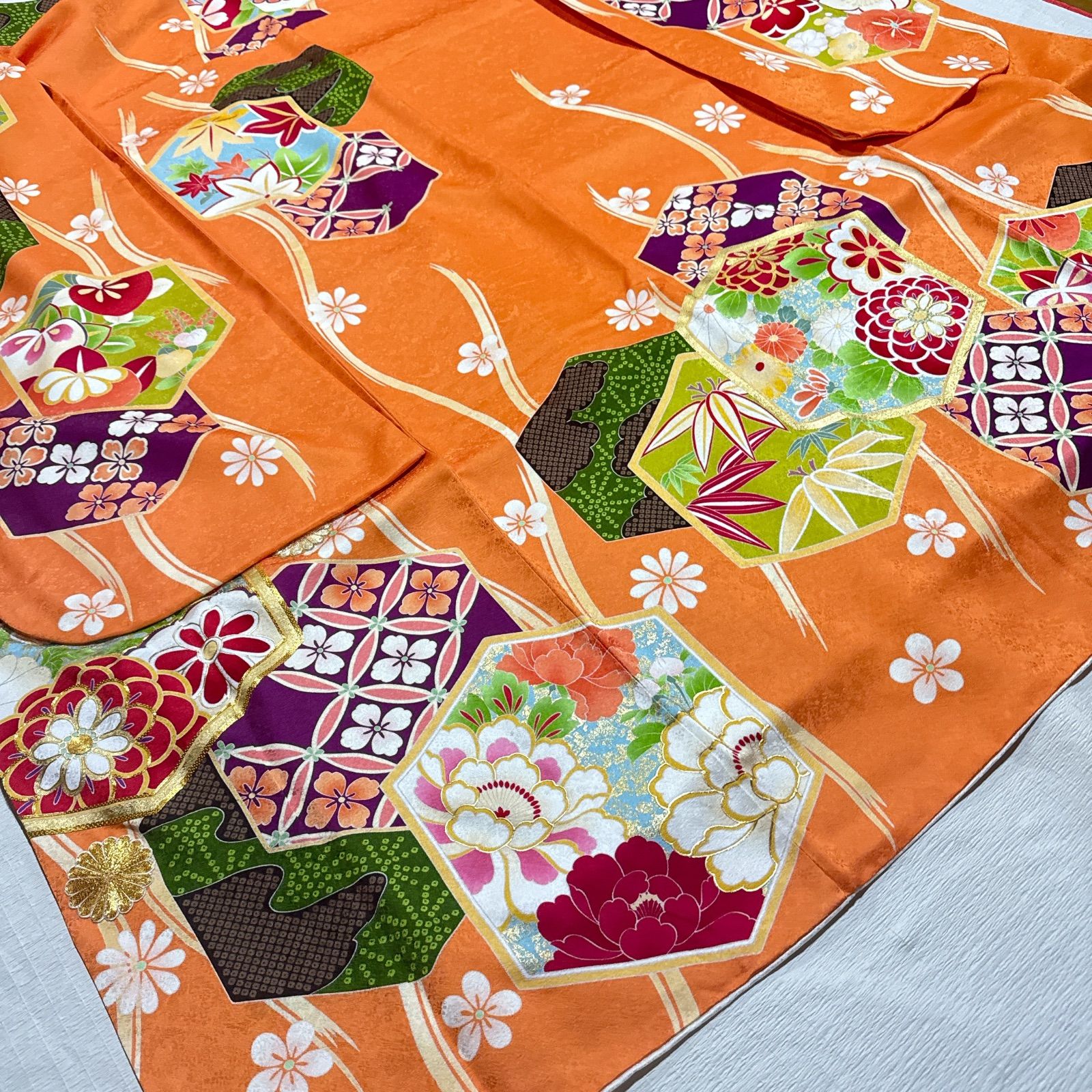 美品 乱菊文 金駒刺繍 振袖フルセット袋帯/長襦袢/小物 L11 美品 乱菊文 金駒刺繍 振袖フルセット袋帯/長襦袢/小物 L11 吉澤友禅