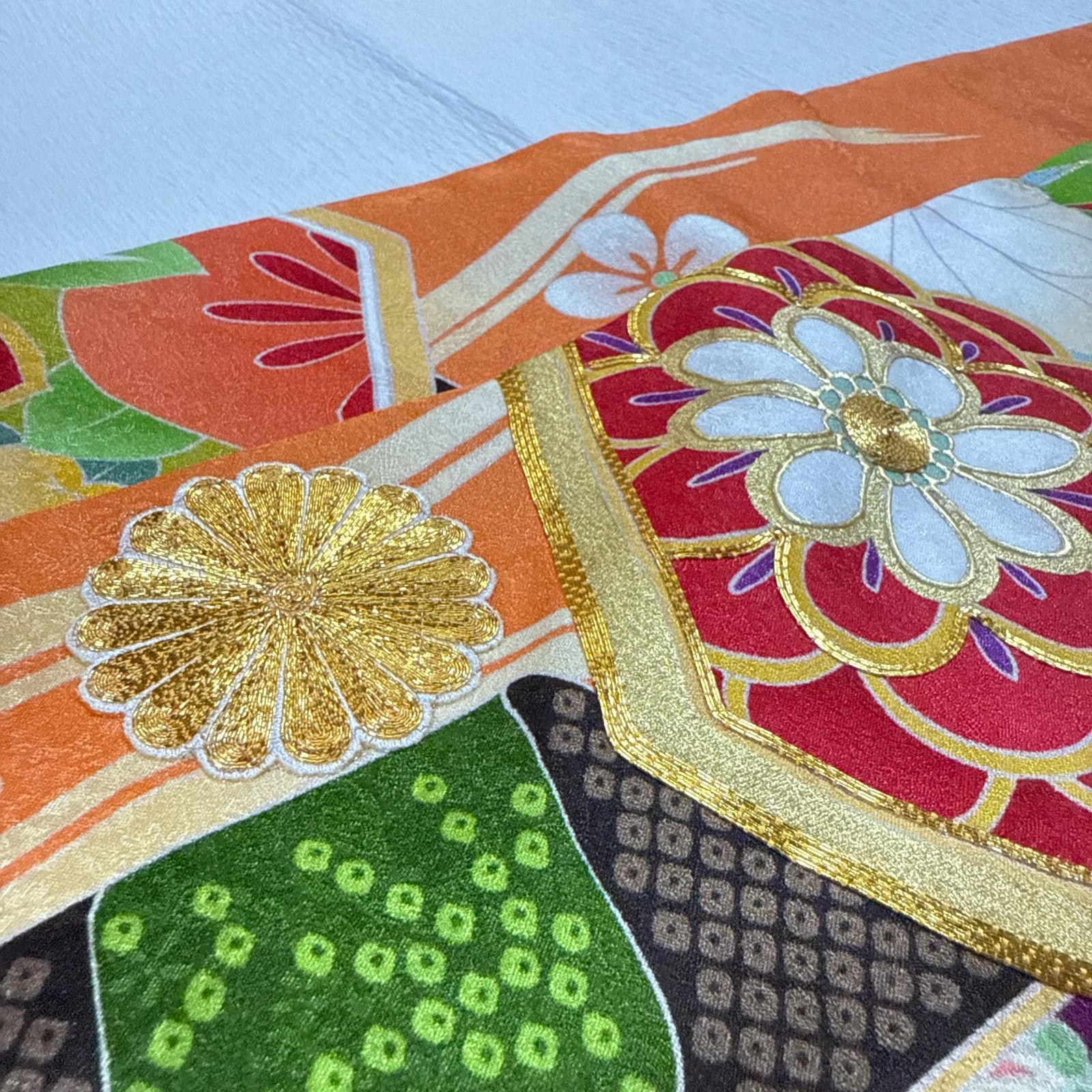 振り袖　フルセット　長襦袢　袋帯　小物　金彩加工　豪華金駒刺繍　絞り入り　332 振袖フルセット吉祥霞花文絞り金彩加工金駒刺繍宝尽くし正絹2