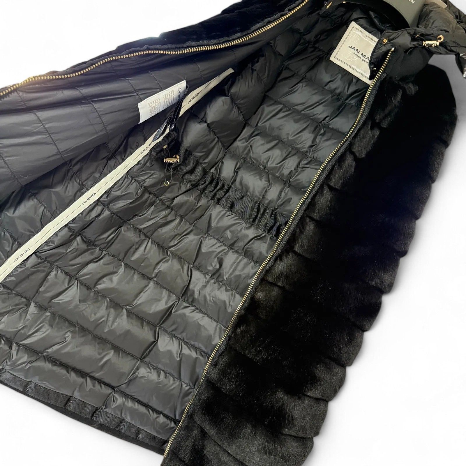 美品 MOORER社 JAN MAYEN ファー切替軽量ダウンコート 黒 フード