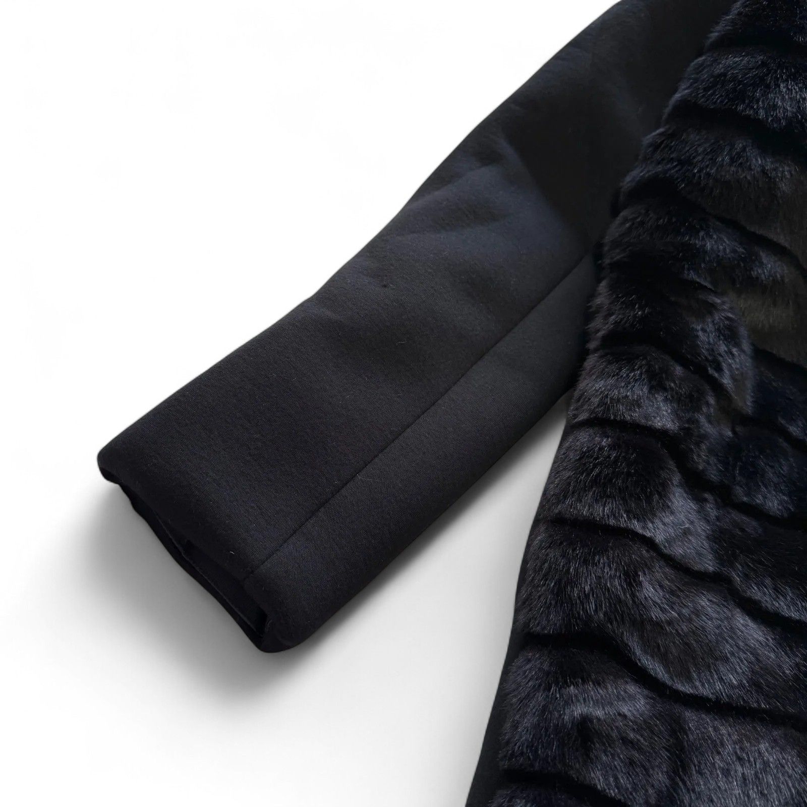 美品 MOORER社 JAN MAYEN ファー切替軽量ダウンコート 黒 フード