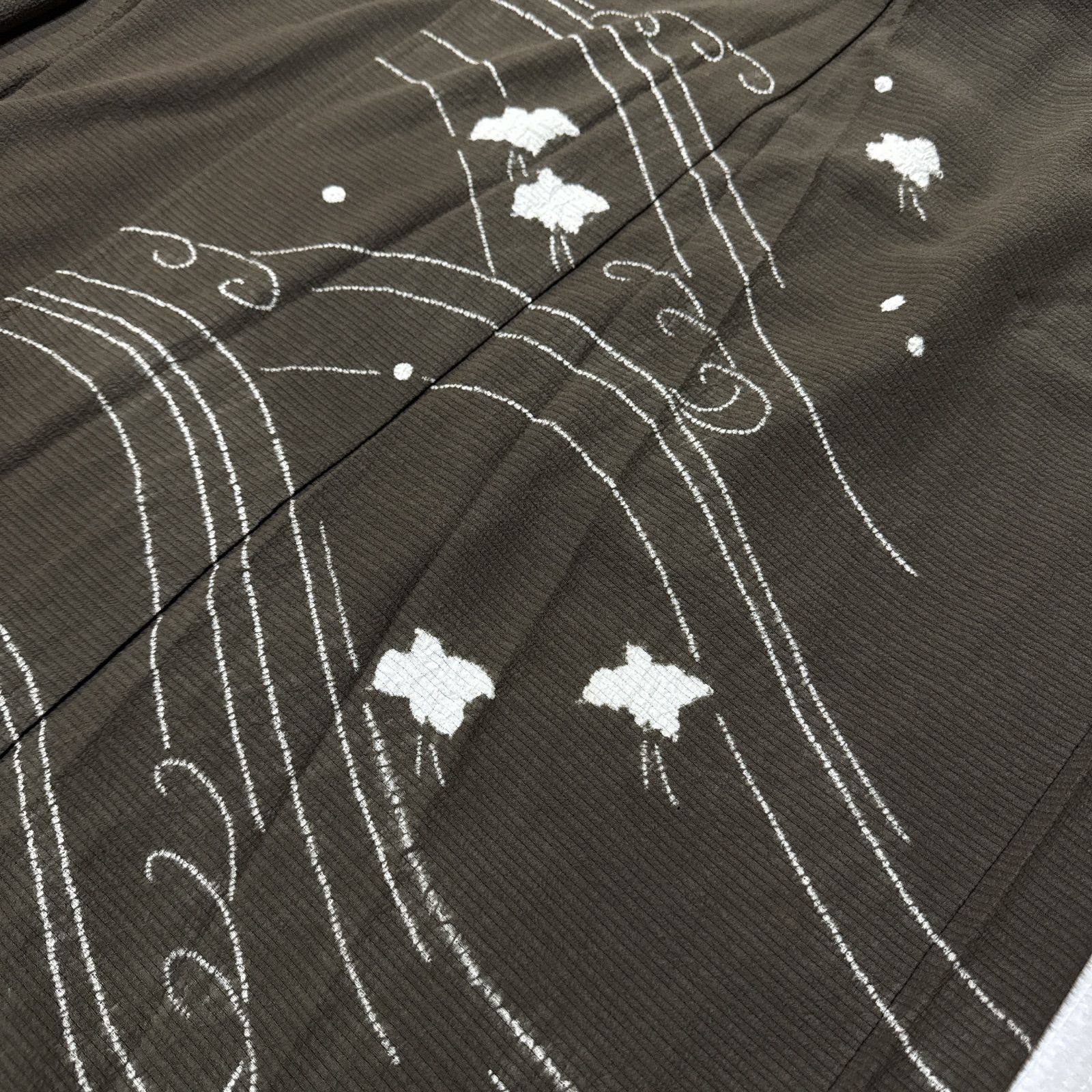 焦茶 正絹 訪問着 絞り 千鳥 絽縮緬 - メルカリ