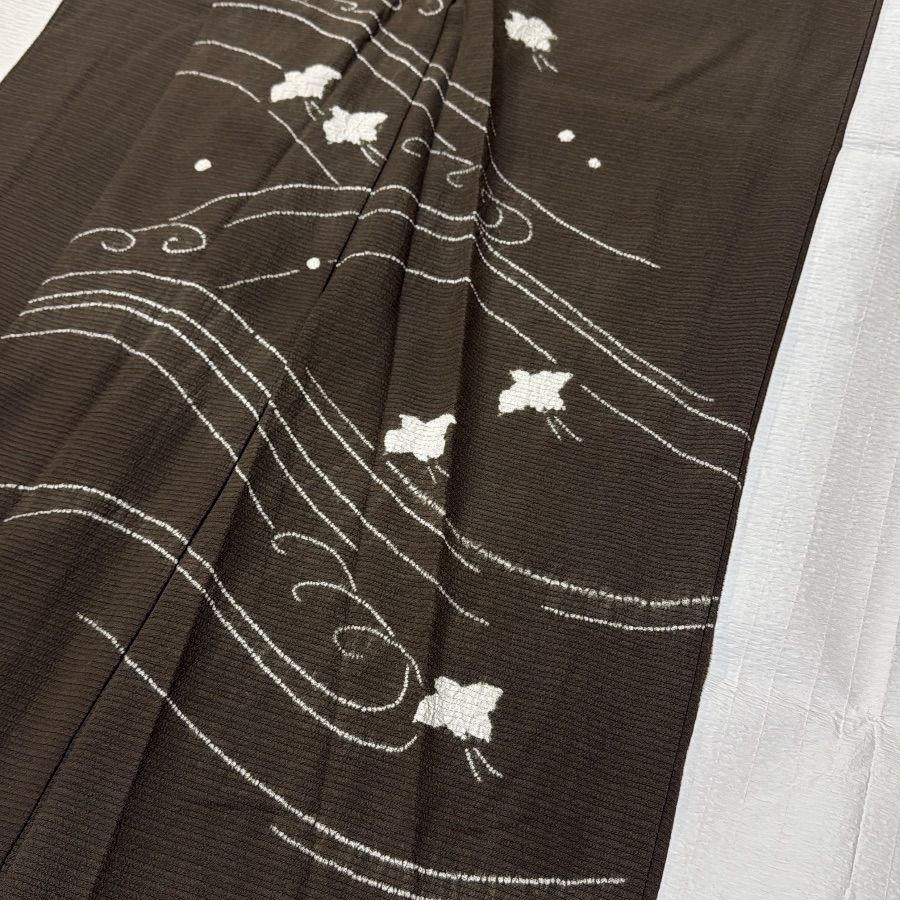 焦茶 正絹 訪問着 絞り 千鳥 絽縮緬 - メルカリ