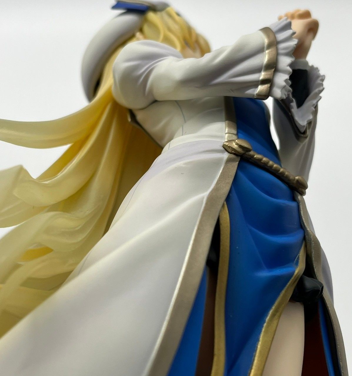 ファット・カンパニー ゴブリンスレイヤー 女神官 1/7スケール 完成品