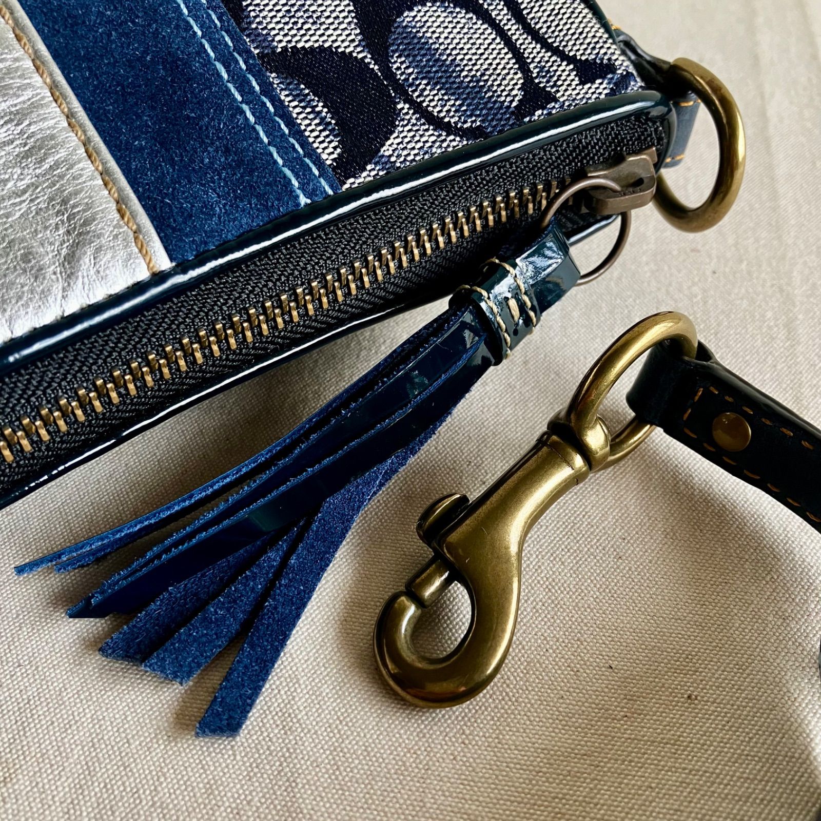 バッグ Coach Signature Demi Baguette Bag y2k Coach Vintage y2k Blue Denim Suede Mini Demi Baguette Shoulder Bag