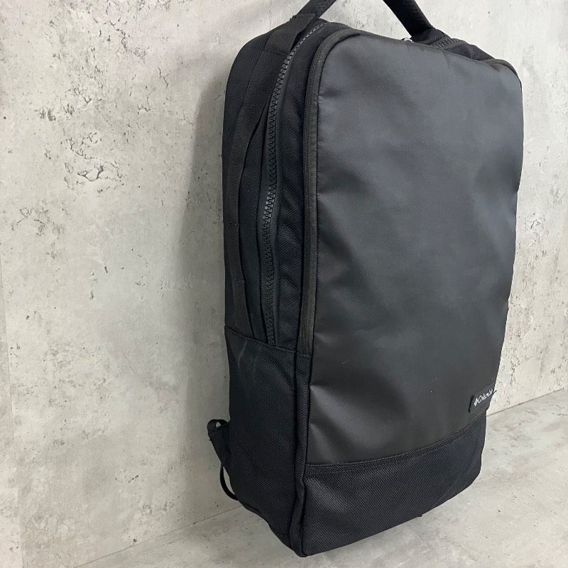 Columbia コロンビア スターレンジスリムエバップバックパック 18L 黒 