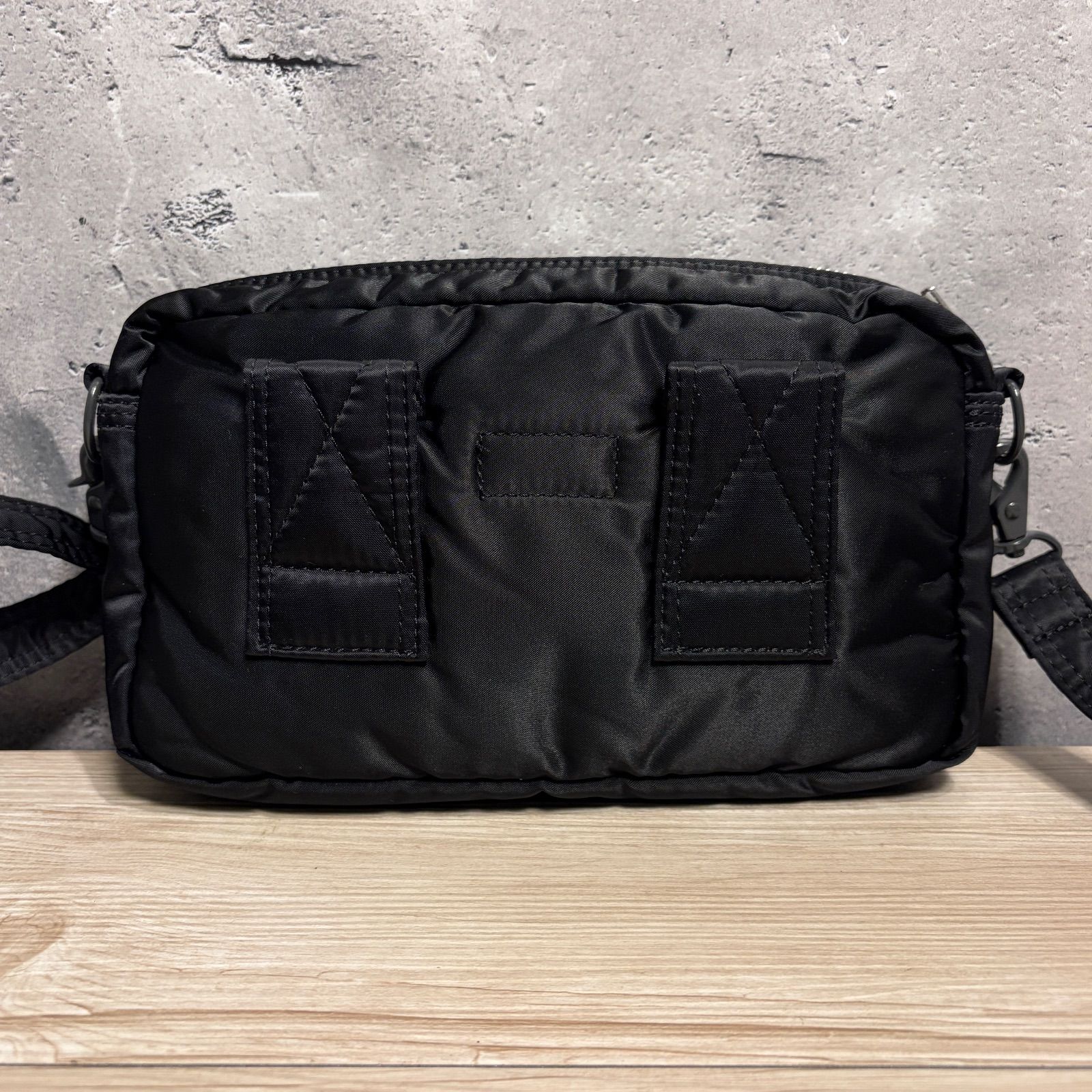 ✨極美品✨PORTERポーター✨タンカー✨ショルダーバッグ✨L✨ブラック 