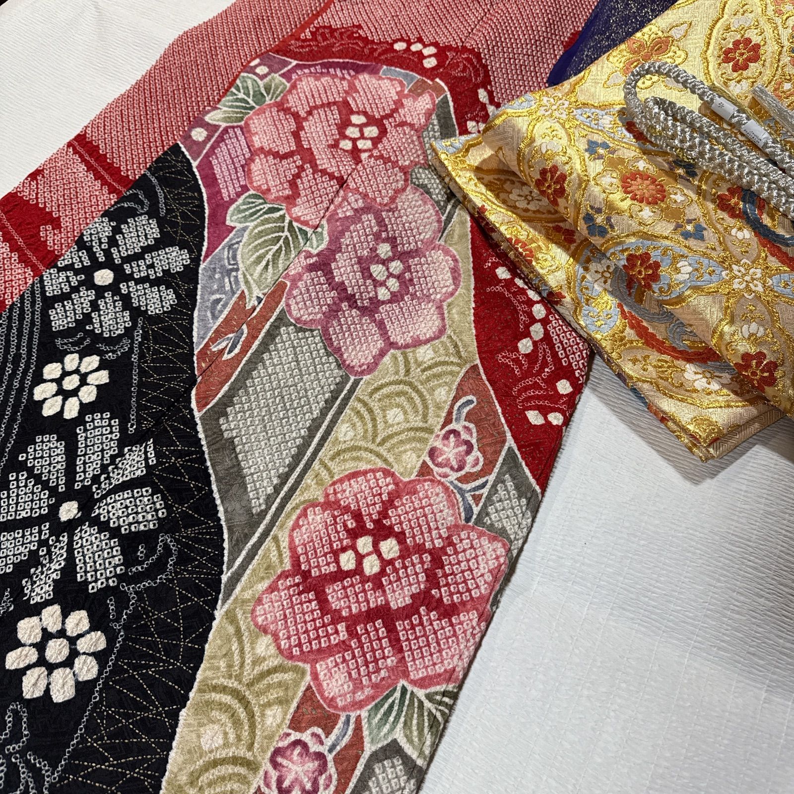 専用　振袖　成人式　総絞り　フルセット　正絹　赤 専用 振袖 成人式 総絞り フルセット 正絹 赤 振袖レンタル 成人式 総