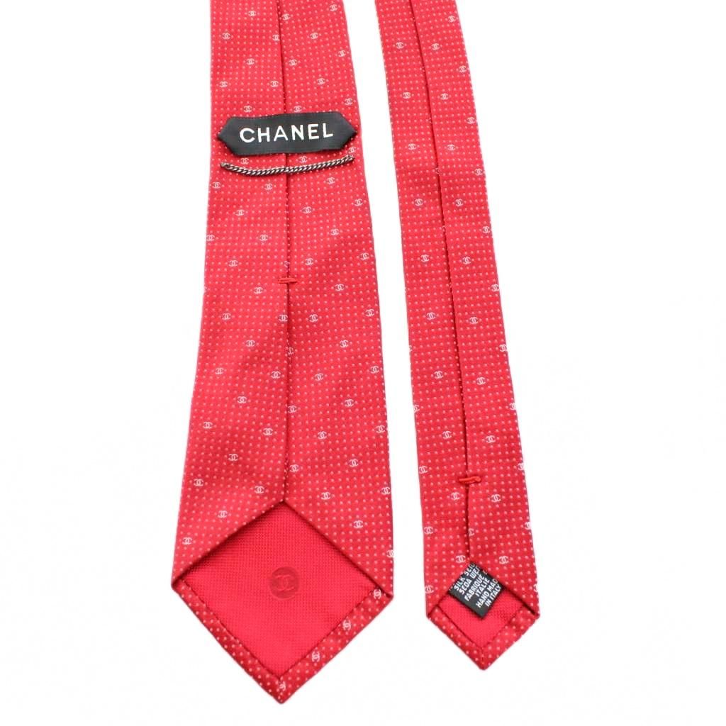 【美品】CHANEL シャネル　ネクタイ　赤　ココマーク　チェーン　ゴールド シャネル CHANEL ネクタイ レギュラータイ ココマーク ロゴ ドット柄