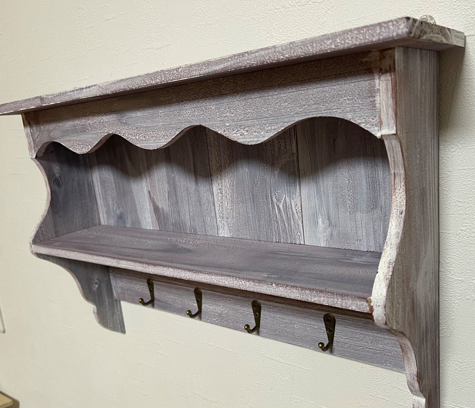 フレンチシャビー 淡色 ウォールシェルフ フック付 ハンドメイド