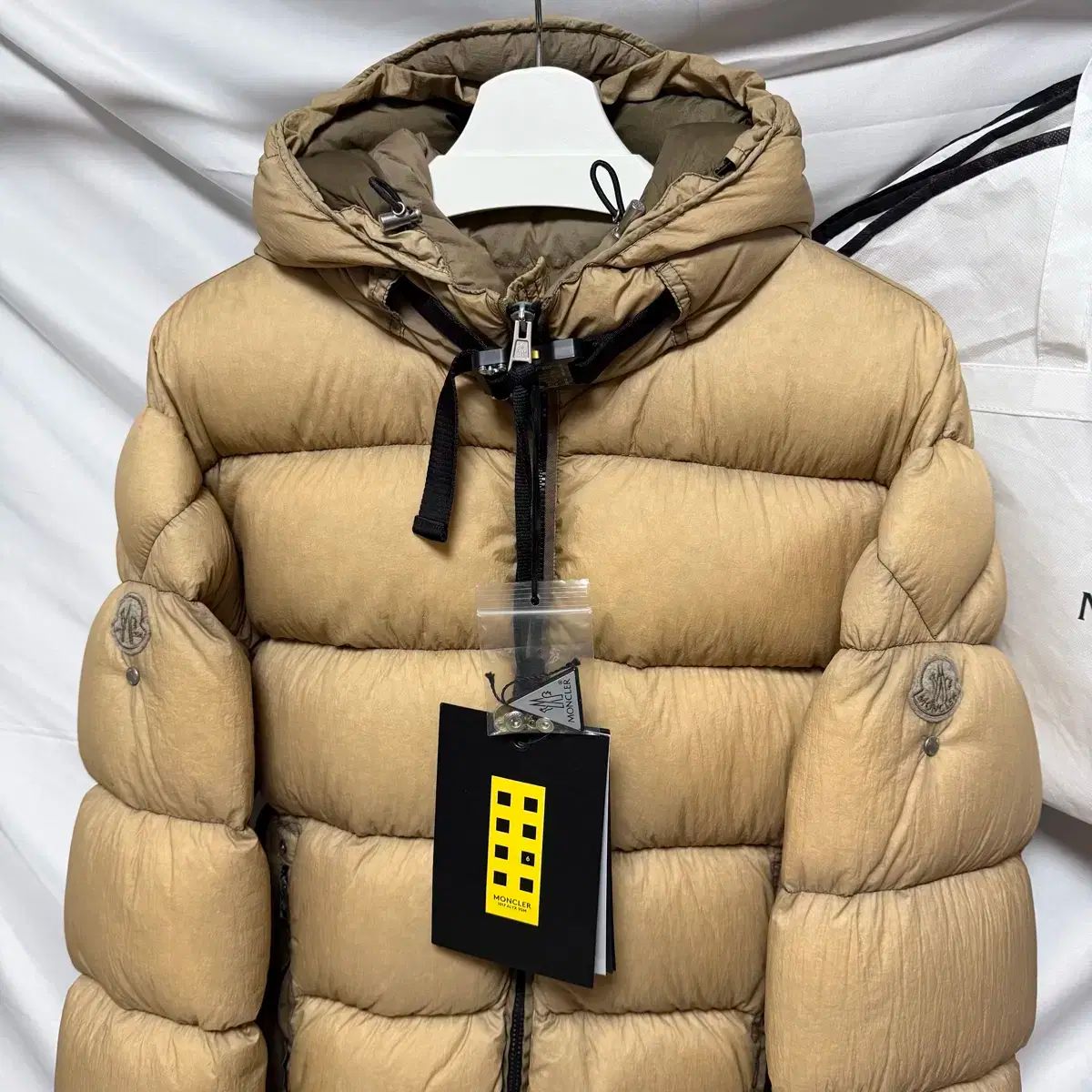 新品/プレゼント可能 MONCLER モンクレール 1017 ALYX 9SM アリクス