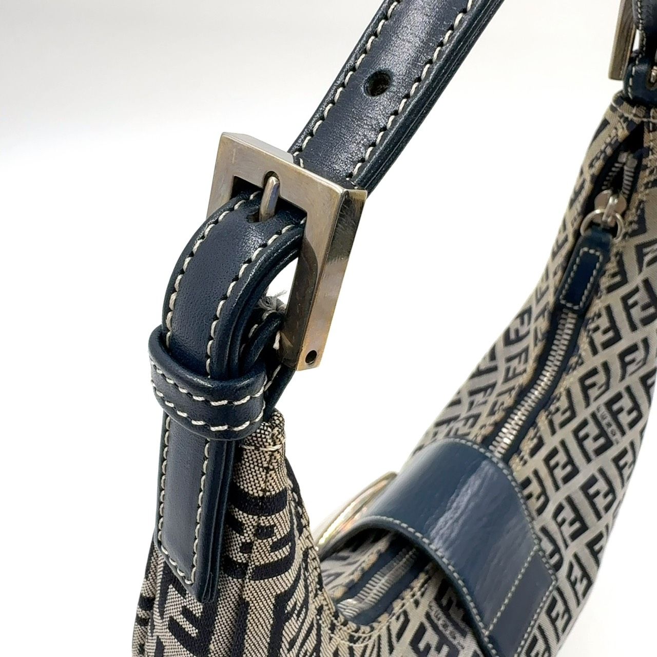 FENDI ズッカ柄マンマバゲット ワンショルダー キャンバス ネイビー