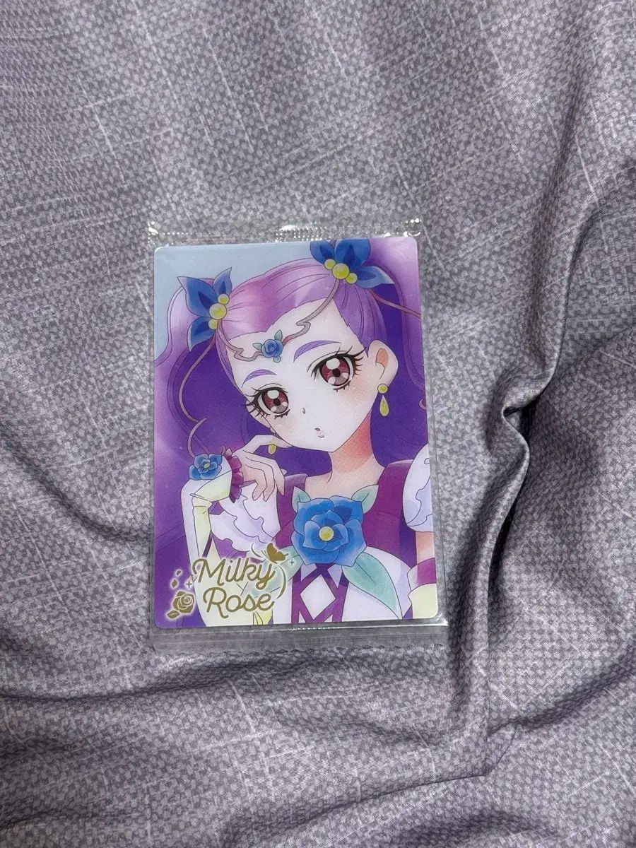 プリキュア5gogo ミルキーローズ サンキューマート ホログラム缶バッジ