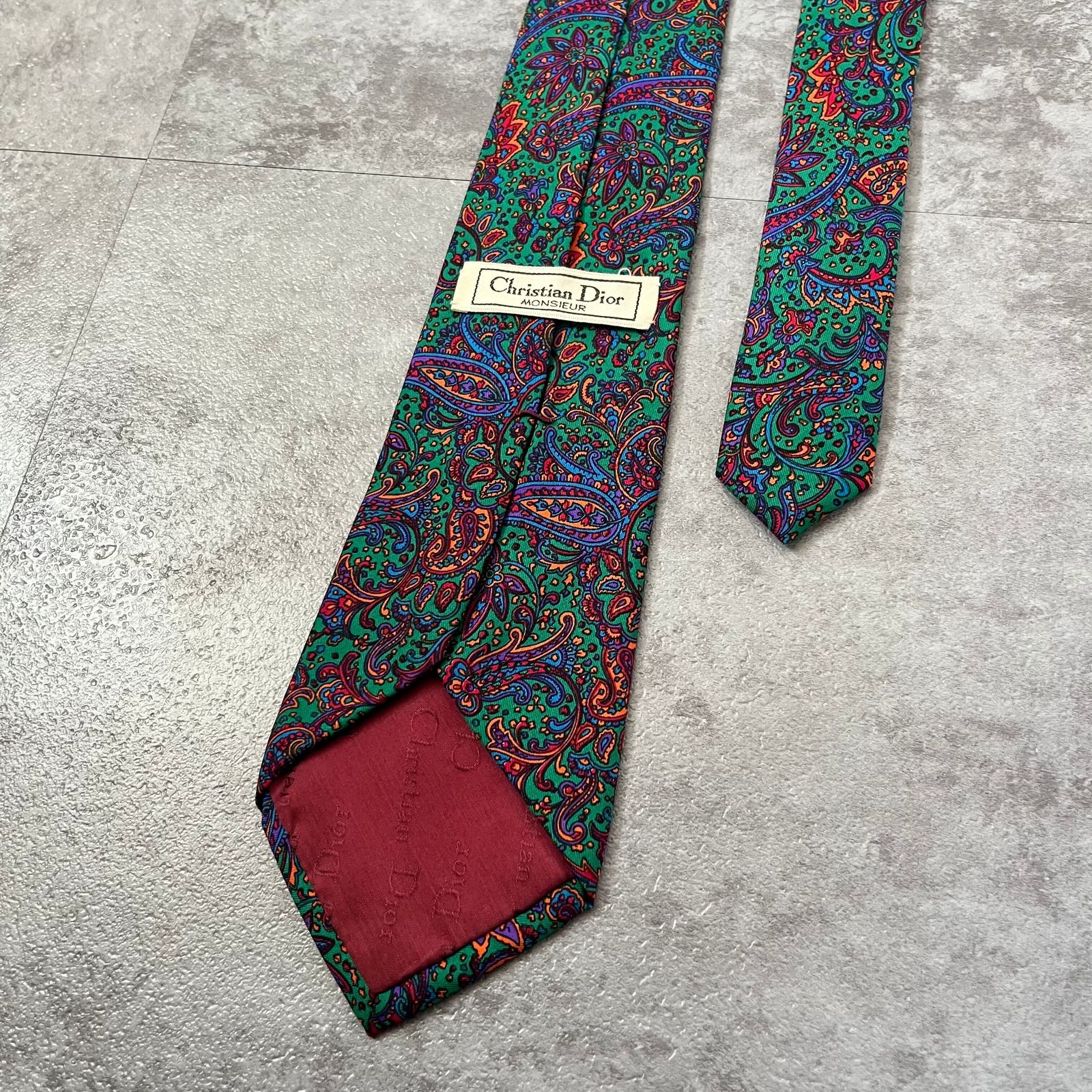 Christian Dior】ペイズリー柄ネクタイ グリーン×レッド - メルカリ