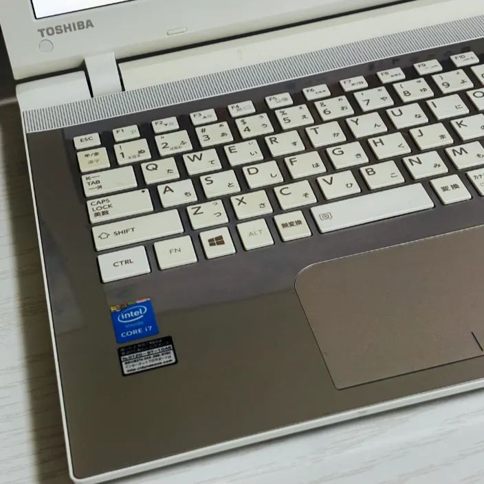 ノートパソコンTOSHIBA第五世代Core i5 SSD256G メモリ16G Amazon