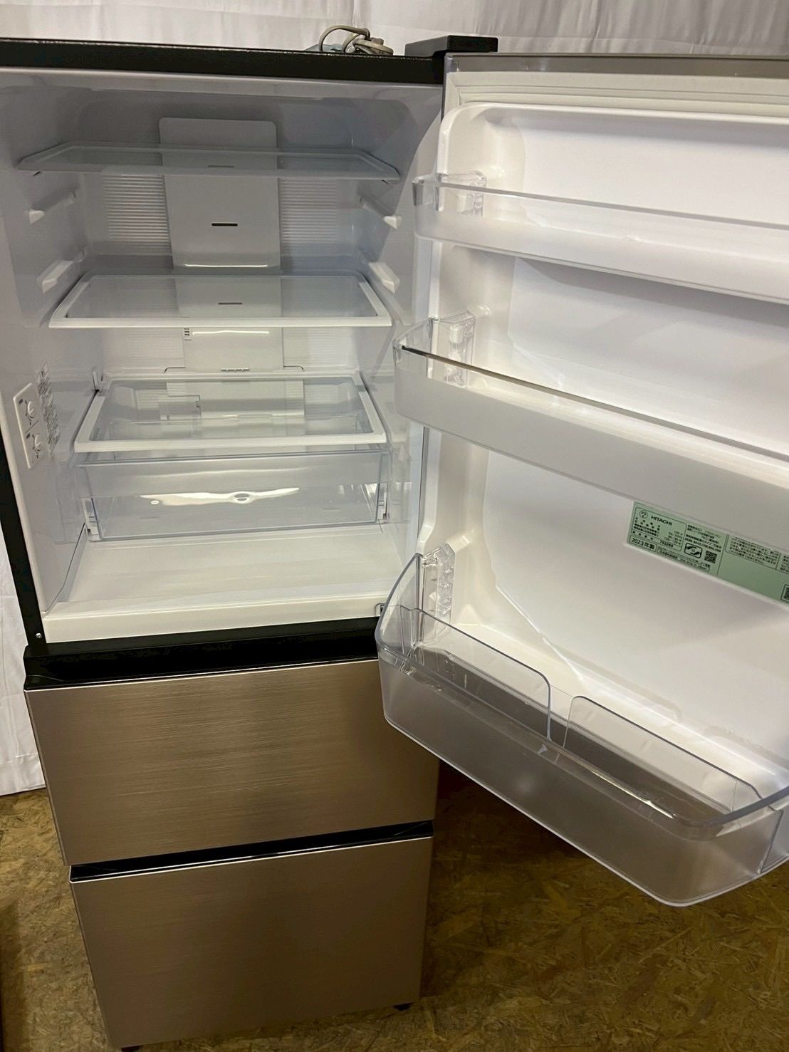 美品】日立 3ドア冷蔵庫 R-27TV 2023年製 265L 右開き - メルカリ