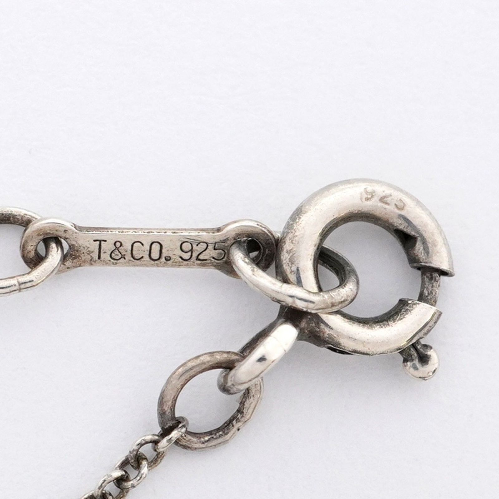 【美品】ティファニー スモールクロス ネックレス SLV925 シルバー TIFFANY&Co.】ティファニー スモール クロス ネックレス シルバー925