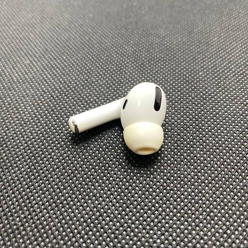 AirPods Pro 第1世代 両耳セット A2084 動作確認済 美品 AirPods Pro 第1世代 両耳セット A2084 動作確認済 美品 正規品】