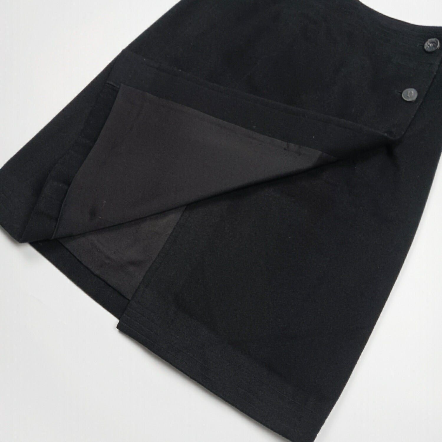 【高級】美品 CHANEL シャネル スカート カシミヤ100% 99A スカート - カシミヤ、ベージュ & ブラック — ファッション | CHANEL